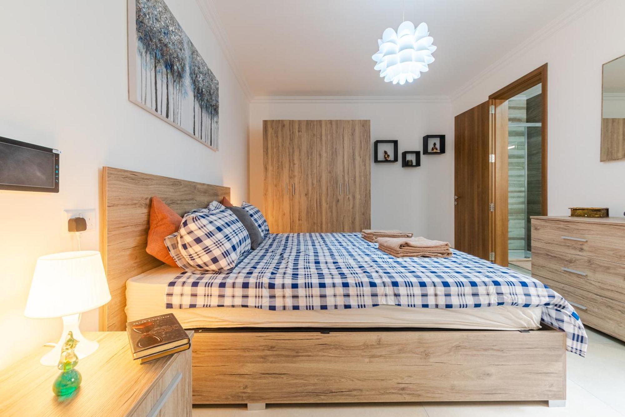 Brand New Apartment 3 Bdr 2 Bth H12 セント・ポールズ・ベイ エクステリア 写真