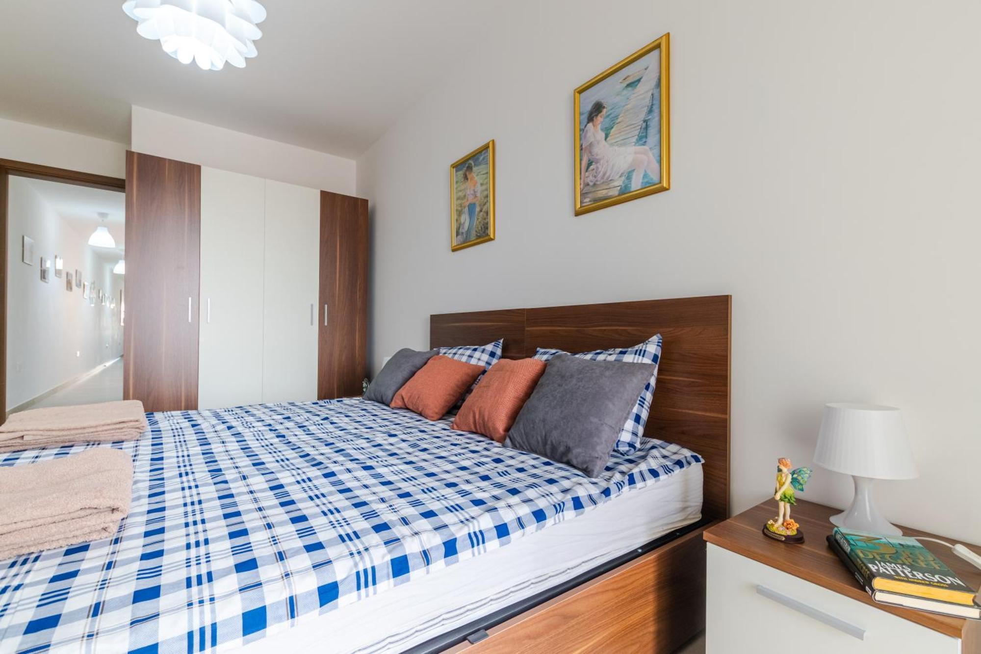 Brand New Apartment 3 Bdr 2 Bth H12 セント・ポールズ・ベイ エクステリア 写真